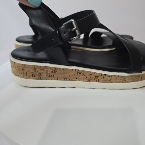 ⭐️40% Off⭐️ Universal Thread Gia Platform Sandals - Picture 4 of 9